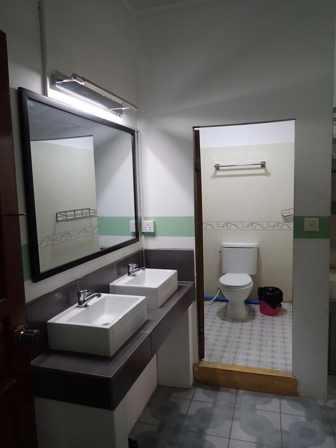 Lazy Gecko Guesthouse Πνομ Πενχ Εξωτερικό φωτογραφία