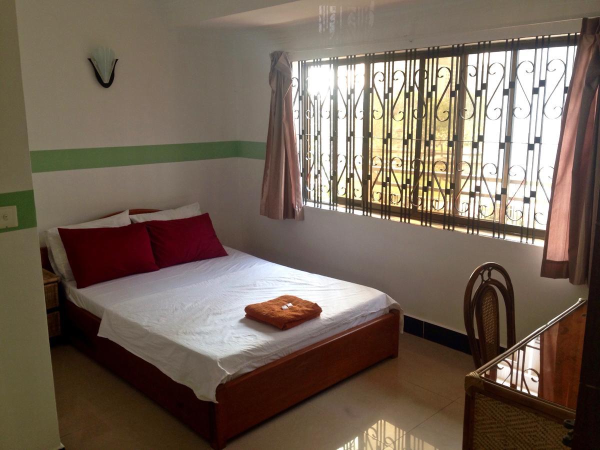 Lazy Gecko Guesthouse Πνομ Πενχ Εξωτερικό φωτογραφία