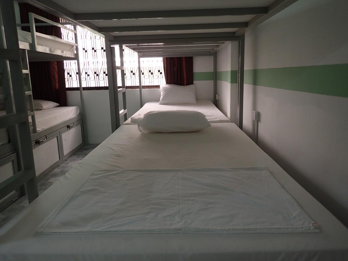 Lazy Gecko Guesthouse Πνομ Πενχ Εξωτερικό φωτογραφία